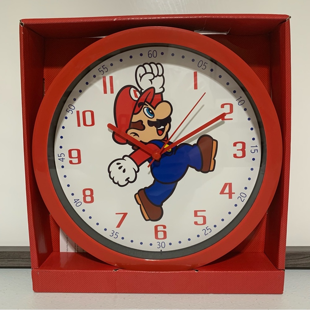 Nintendo Super Mario Bros Analog Wall Clock-NIB